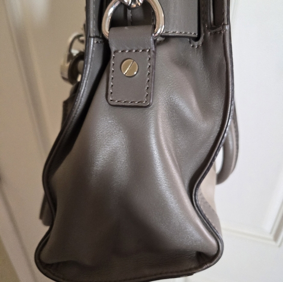 Michael Kors Bag EUC - Picture 4 of 16